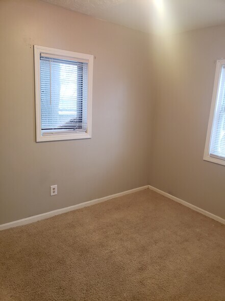 Building Photo - 837 Tisdale Ave