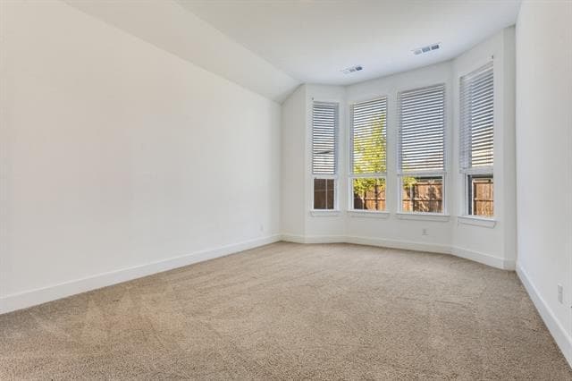 Building Photo - 1704 Hydrangea Ln