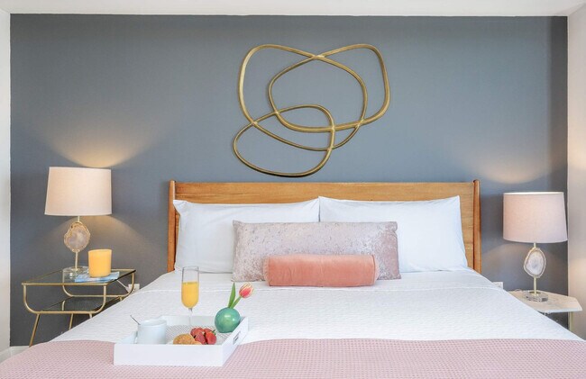 Building Photo - 485 Brickell Ave