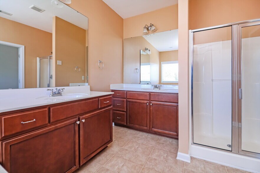 Building Photo - 3431 Vireo Ct