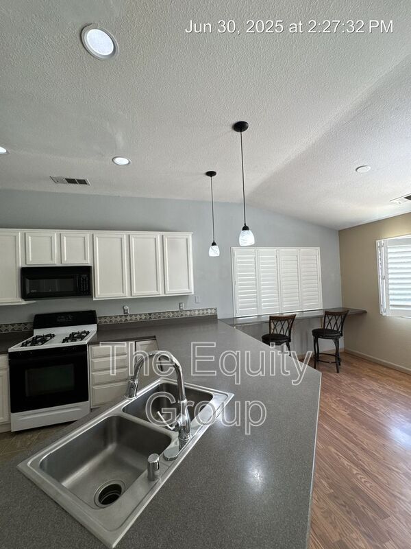 Building Photo - 3603 N Minden Ct