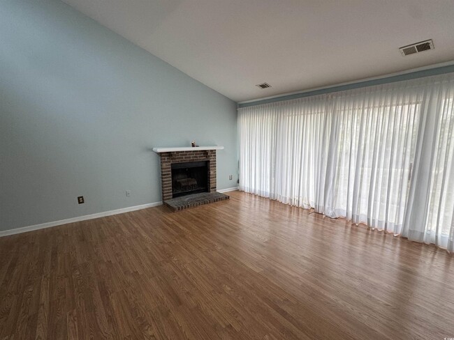 Building Photo - 58 Wedgefield Village Rd