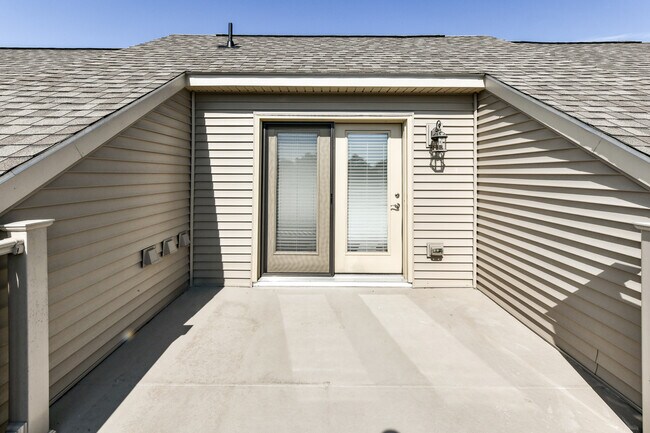 Building Photo - 3735 Powell Ln