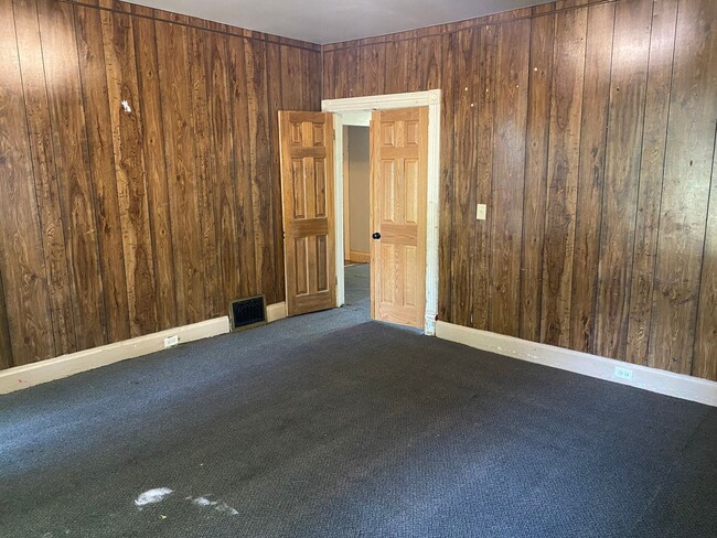 Building Photo - 736 Jackson St