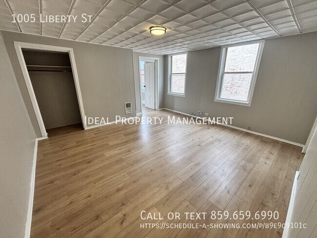 Building Photo - 1005 Liberty St