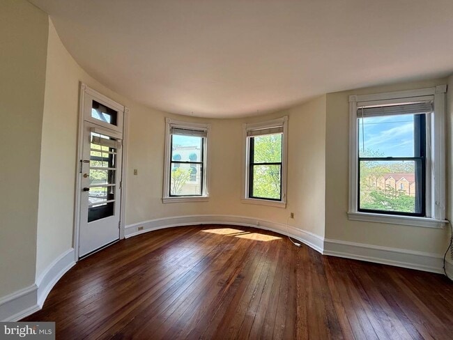 Building Photo - 1610 N Broom St