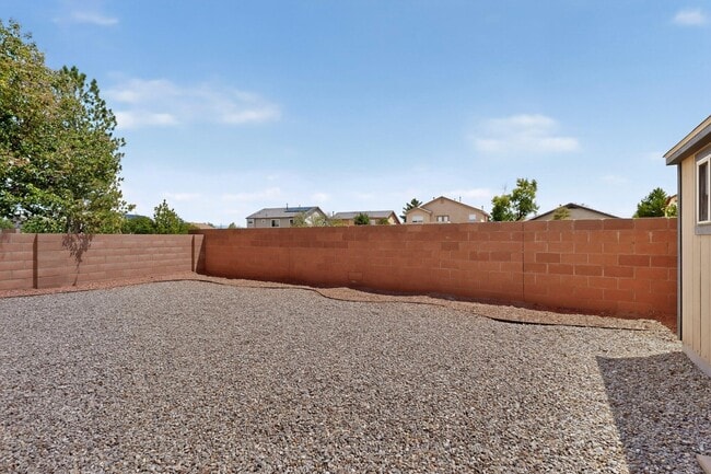 Building Photo - 6512 Los Pueblos Pl NW