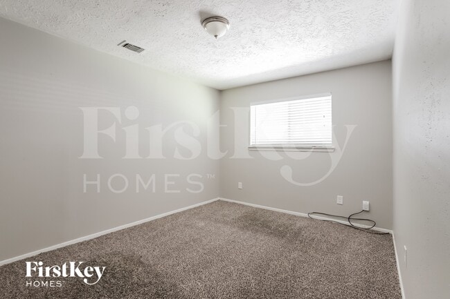 Building Photo - 22403 Ivygate Dr