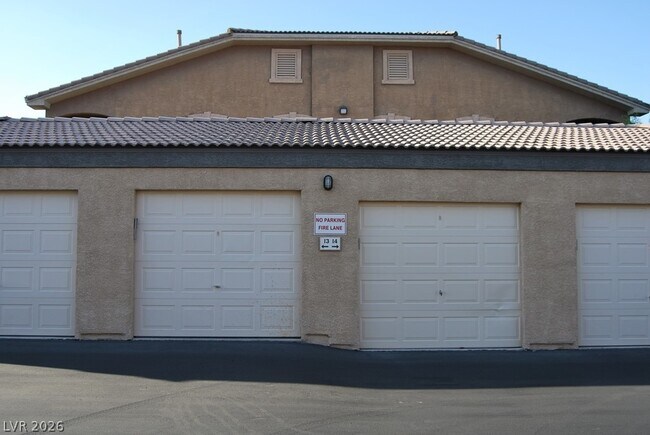 Building Photo - 8805 Jeffreys St