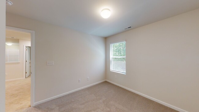 Building Photo - UPCOMING 4 bed/2.5 bath home in Salisbury