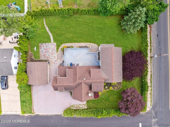 Building Photo - 334 Norgrove Pl