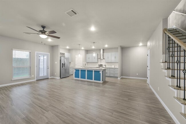 Building Photo - 10242 Bridgeland Ln