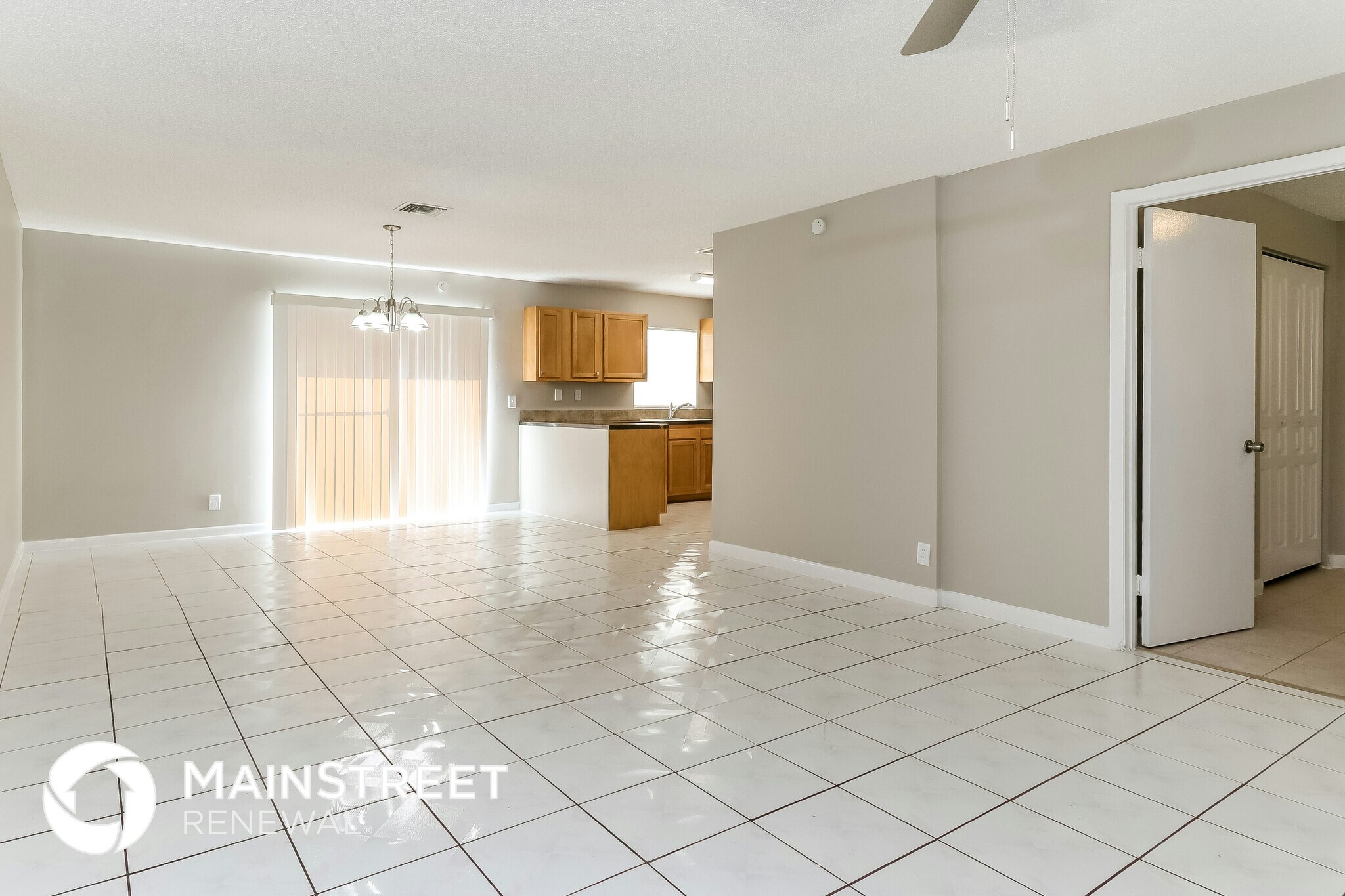 Building Photo - 2152 NE 1st Ct