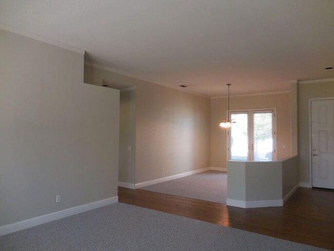 Building Photo - 1079 Stillspring Dr