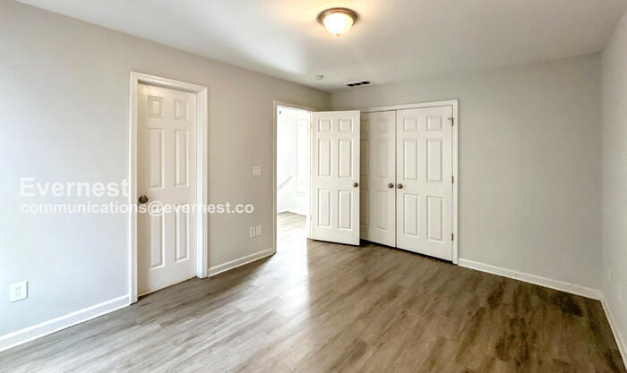 Building Photo - 679 Smith St SW