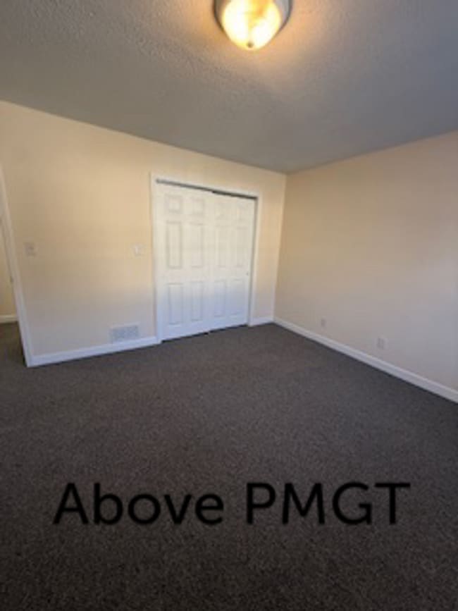 Building Photo - E Blackstock Rd-11