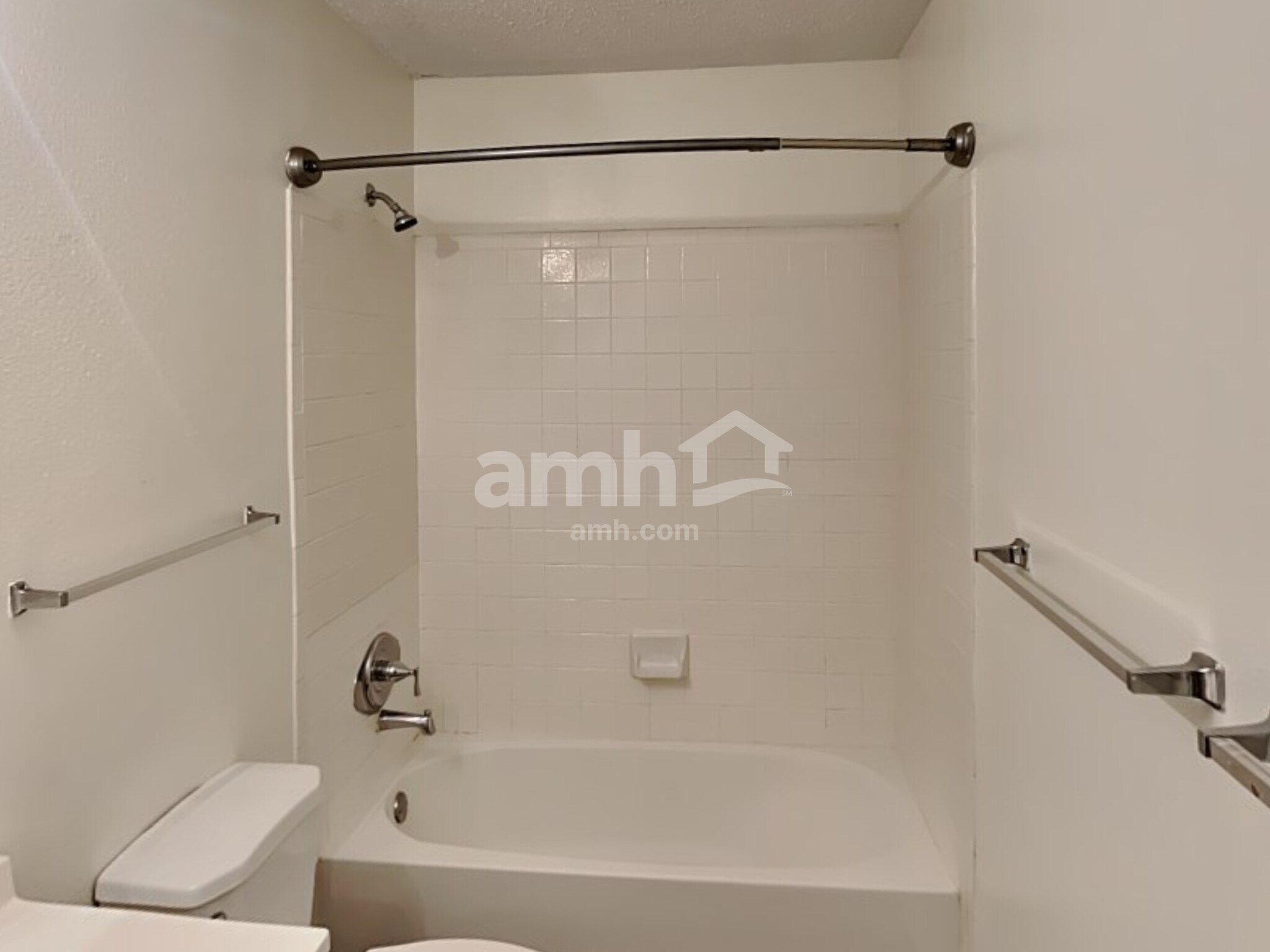 Building Photo - 8931 Kenton Briar