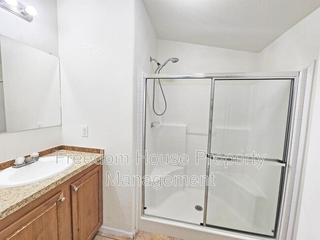 Building Photo - 1550 West Irons Street