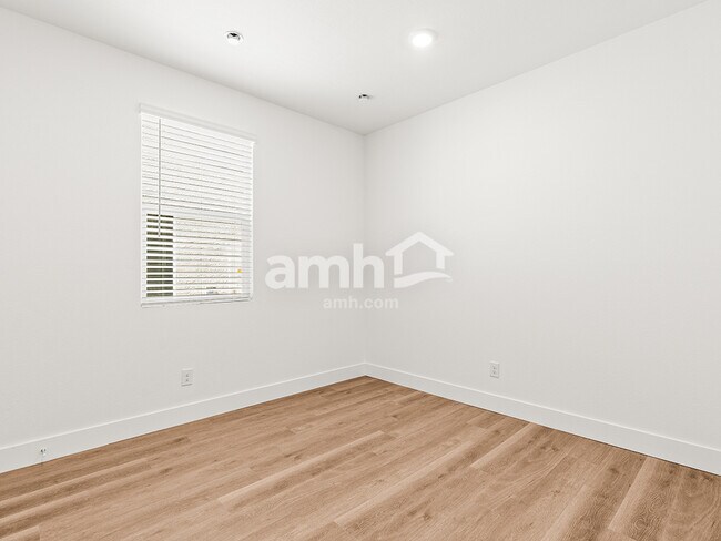 Building Photo - 5824 Fly Fisher St