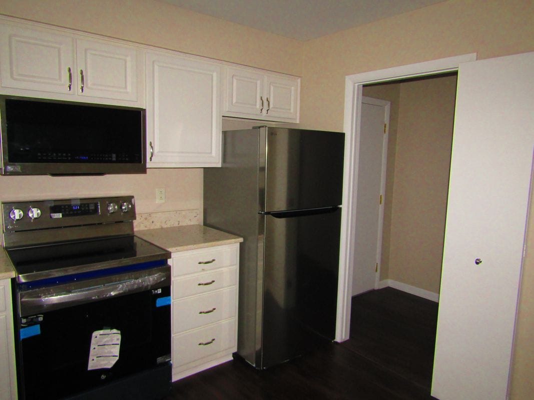 Building Photo - 16270 Mayfair Dr