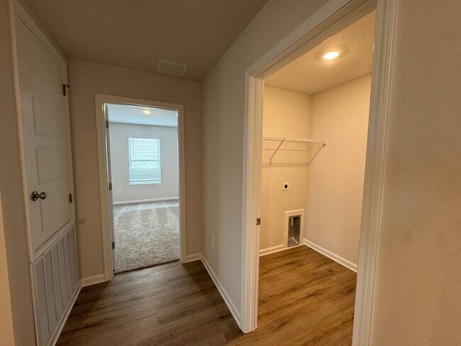 Building Photo - 164 Pruitt Dr