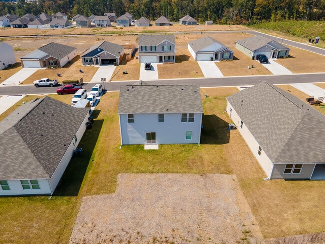 Building Photo - Viking Cove