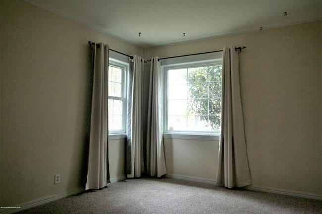 Building Photo - 3715 Lenwood Dr