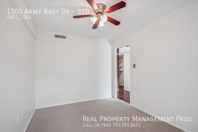 Building Photo - 1300 Army Navy Dr