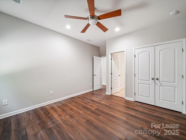 Building Photo - 10327 Rutledge Ridge Dr NW