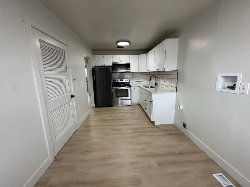 Building Photo - 1340 S 200 E