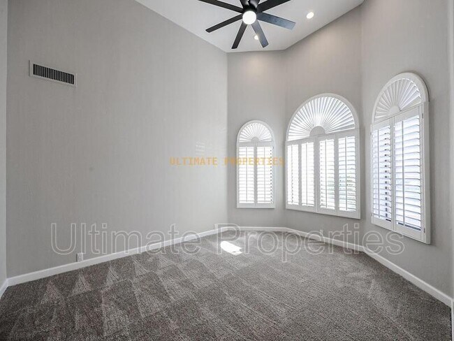 Building Photo - 10033 N 55th Pl