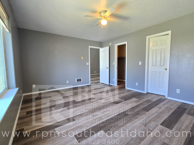 Building Photo - Spacious & Updated 4 Bedroom, 3 Bathroom Twin Home in Ammon (Idaho Falls) for Rent by Real Proper...