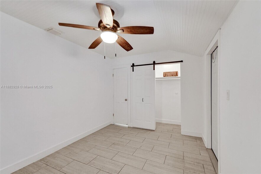 Building Photo - 4718 NW 15th Ave