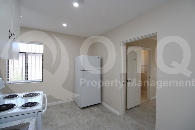 Building Photo - 1819 West Fairmount Avenue