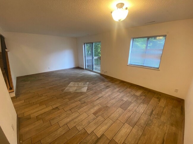 Building Photo - 3br/2.5ba townhome in Eden Prarie