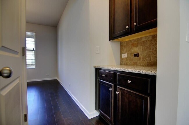 Building Photo - 2596 Sori Dr