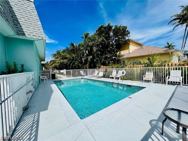 Building Photo - 465 Bald Eagle Dr