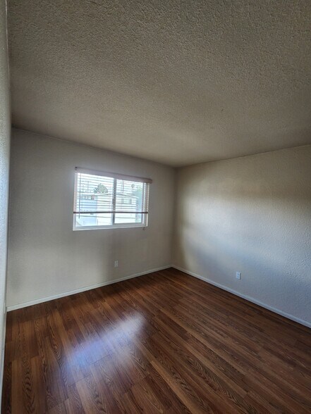 Bedroom 2 - 311 Cottonwood Rd