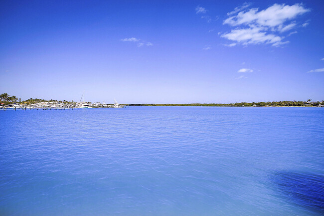 Building Photo - 100 Intracoastal Pl