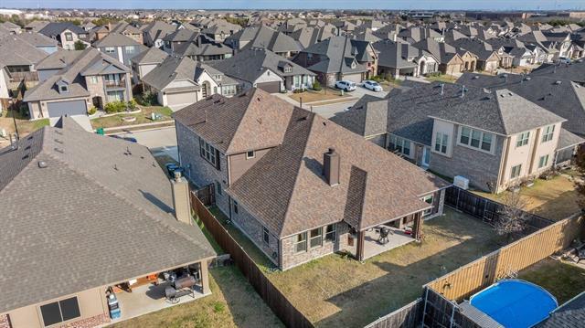 Building Photo - 335 Bluewood Dr