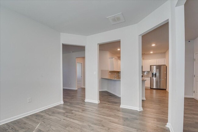 Building Photo - 1412 Deer Hollow Run