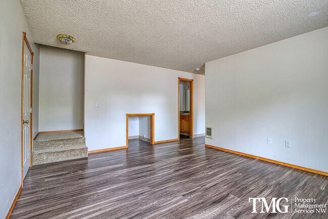 Building Photo - Pachl10