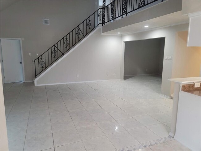 Building Photo - 10601 Sagewind Dr