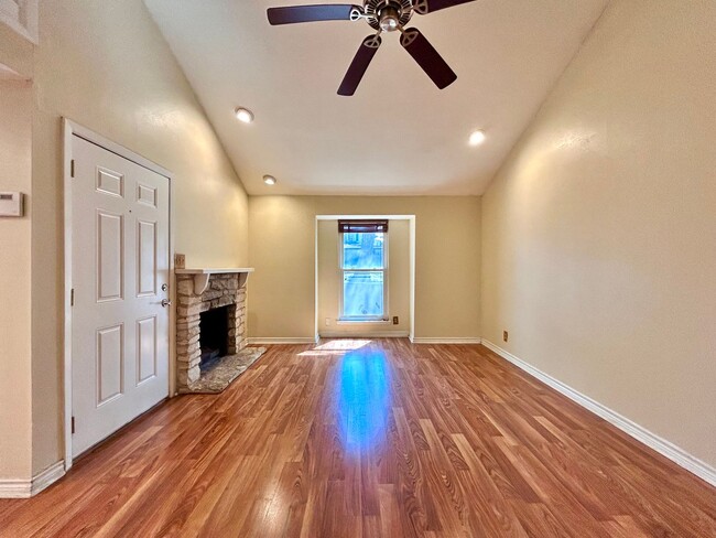 Building Photo - 1713 Timber Ridge Dr