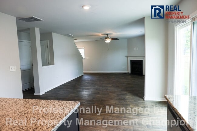 Building Photo - Spacious Home w/Open Living, Fireplace, Fenced Yard & Solar Panels