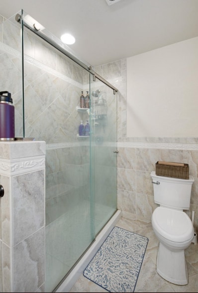 Walk-in shower - 6324 W Wells St