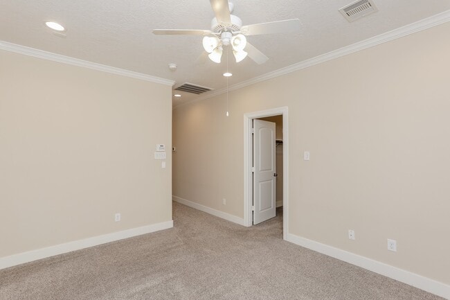 Building Photo - 10658 Clearview Villa Pl