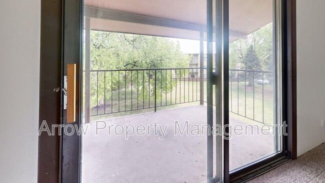 Building Photo - 207 E Arbor Ave