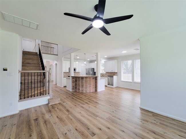 Building Photo - 2814 Bay Springs View