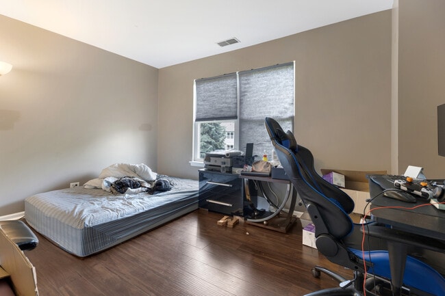 Building Photo - 3092 Serenity Ln